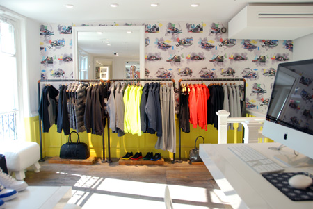 nikemarais06.jpg